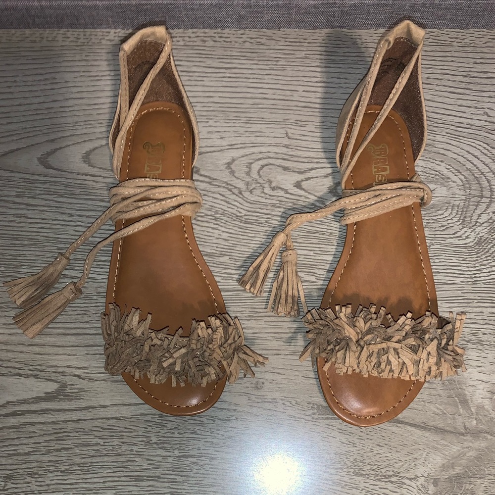 Lace up sandals - Picture 5 of 6